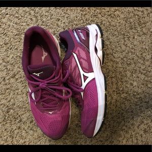 Mizuno Wave Rider 21 sneakers